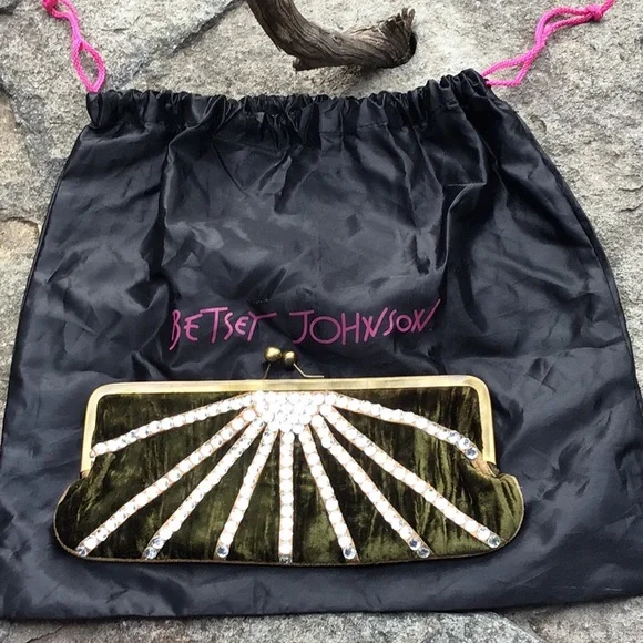 💋Exquisite💚green velvet & rhinestones💎clutch by Betsey Johnson - Picture 14 of 14